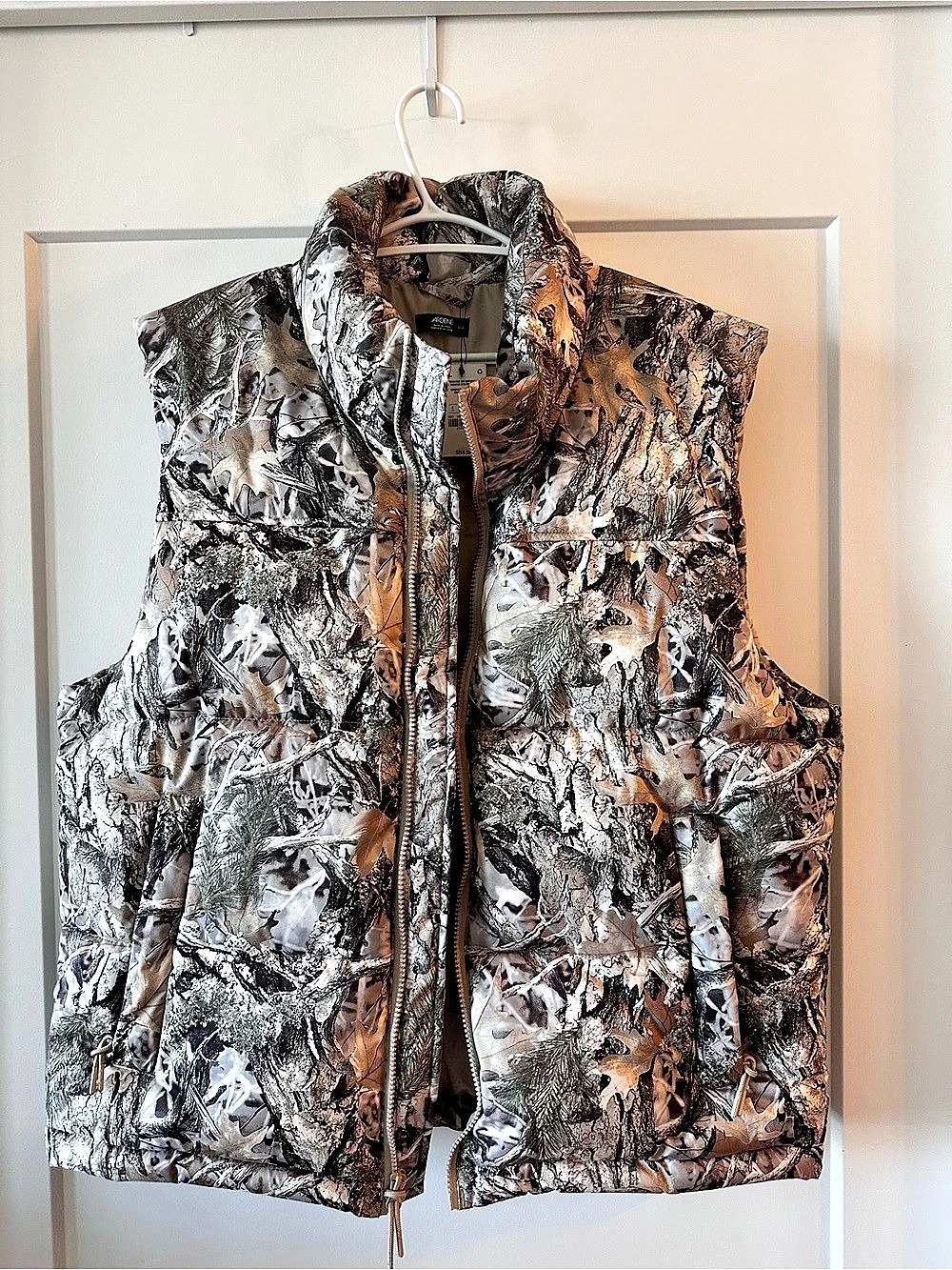 Ardene Camo Print Puffer Vest NWT